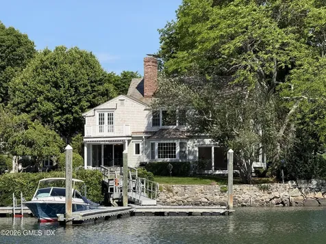 7 Joshua Slocum Dock Stamford CT 06902