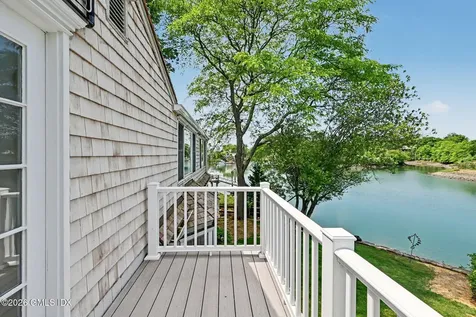 7 Joshua Slocum Dock Stamford CT 06902