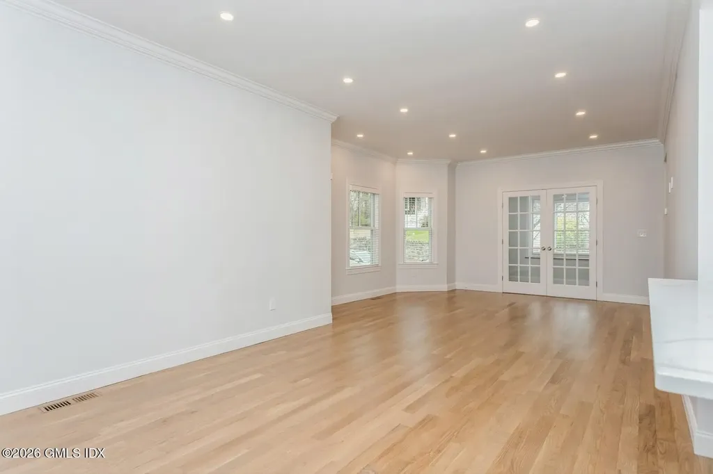 347 Delavan Avenue Greenwich CT 06830