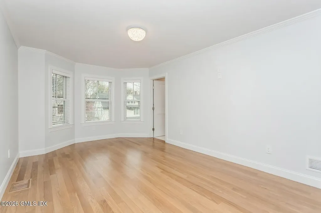 347 Delavan Avenue Greenwich CT 06830