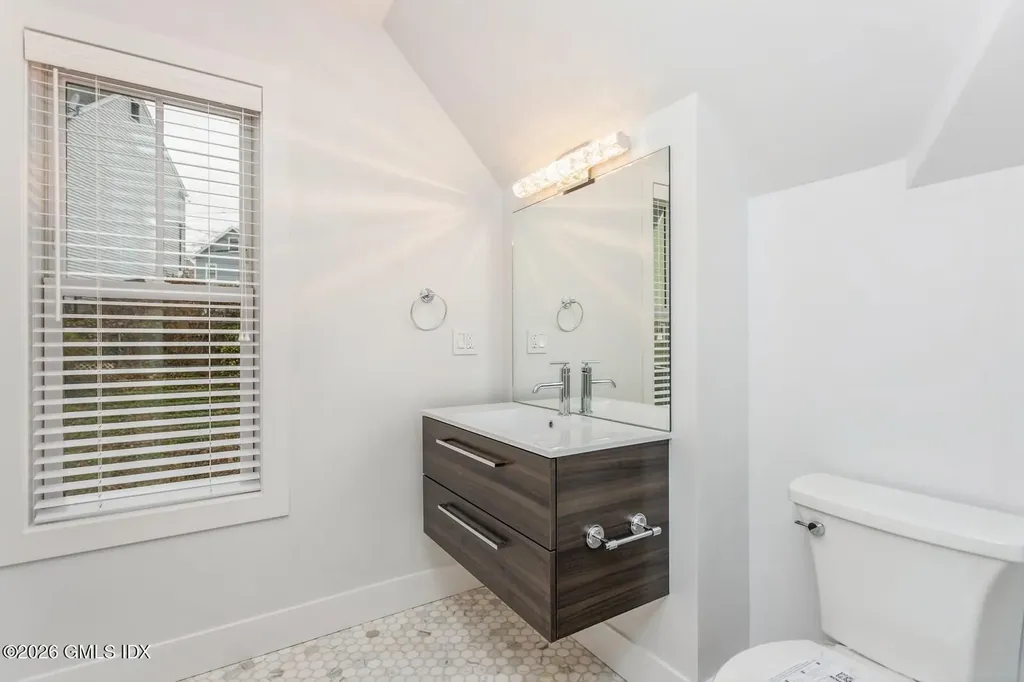 347 Delavan Avenue Greenwich CT 06830