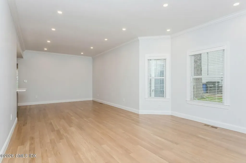 347 Delavan Avenue Greenwich CT 06830