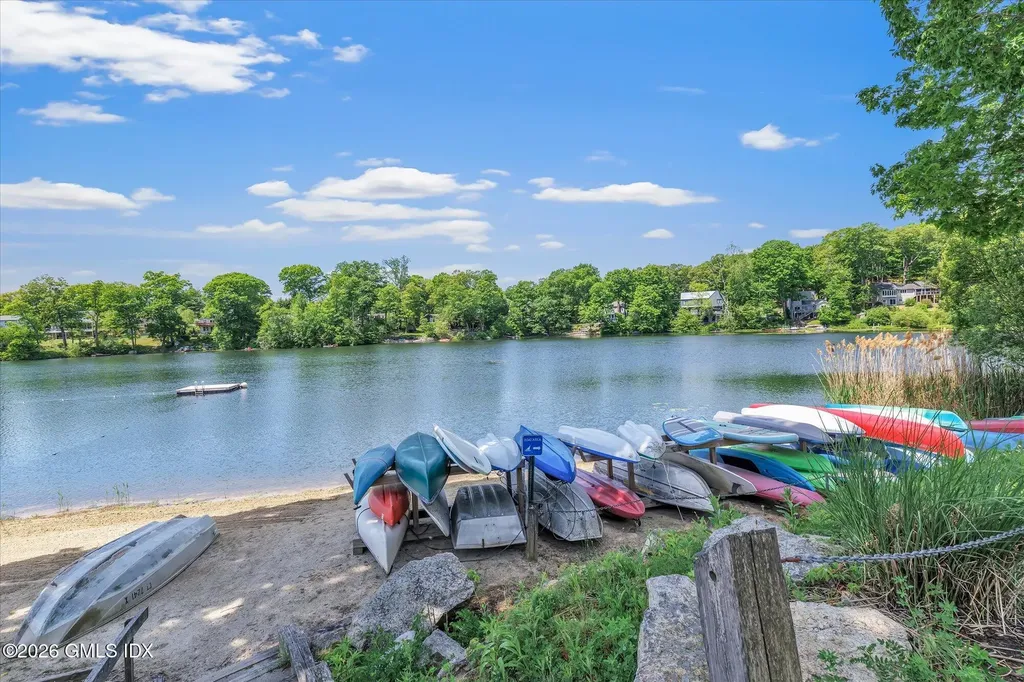93 Carol Street Danbury CT 06810