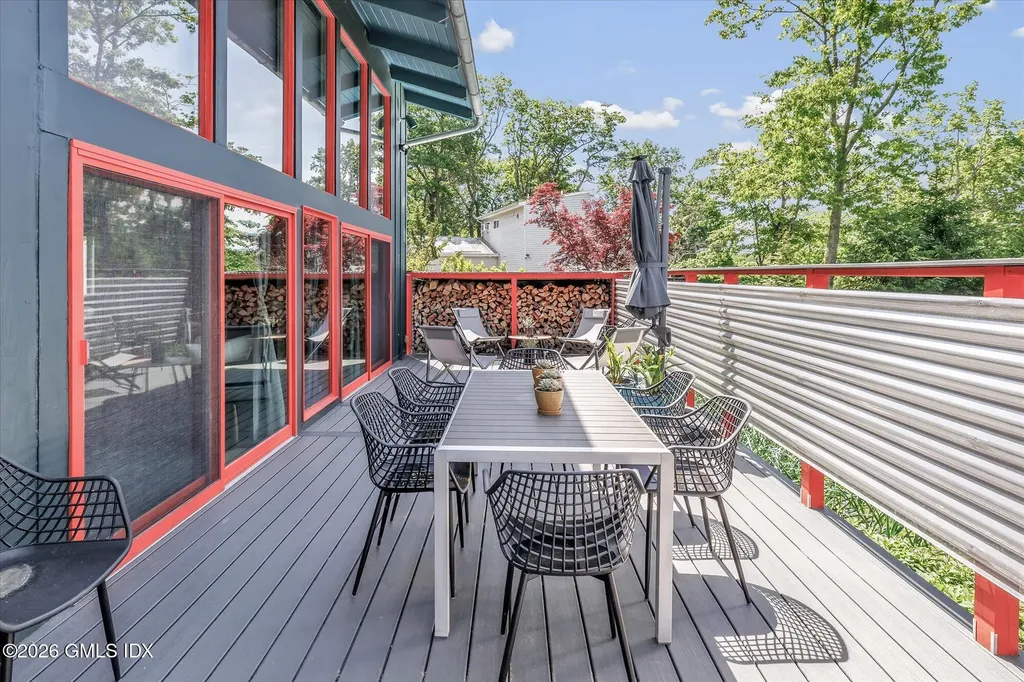 93 Carol Street Danbury CT 06810