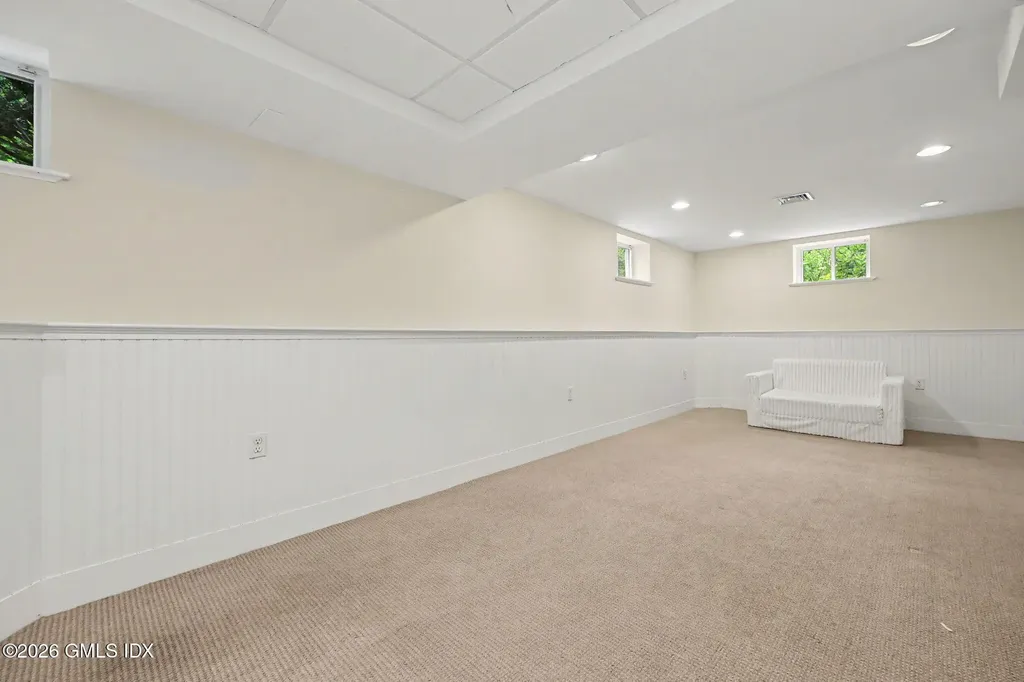 32 Welwyn Road Riverside CT 06878