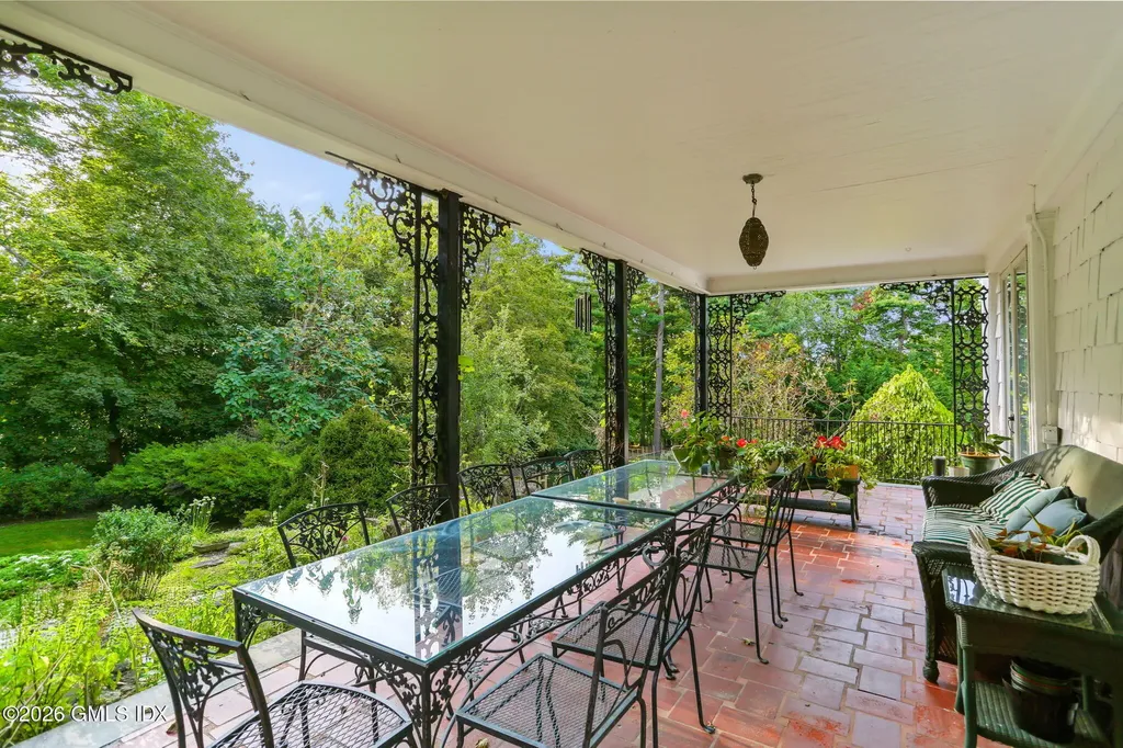 42 Bruce Park Drive Greenwich CT 06830