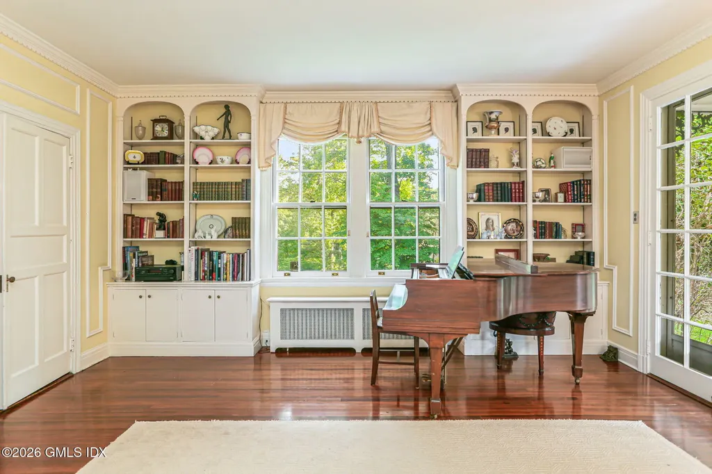 42 Bruce Park Drive Greenwich CT 06830