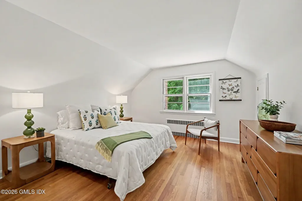 8 Ernel Drive Riverside CT 06878