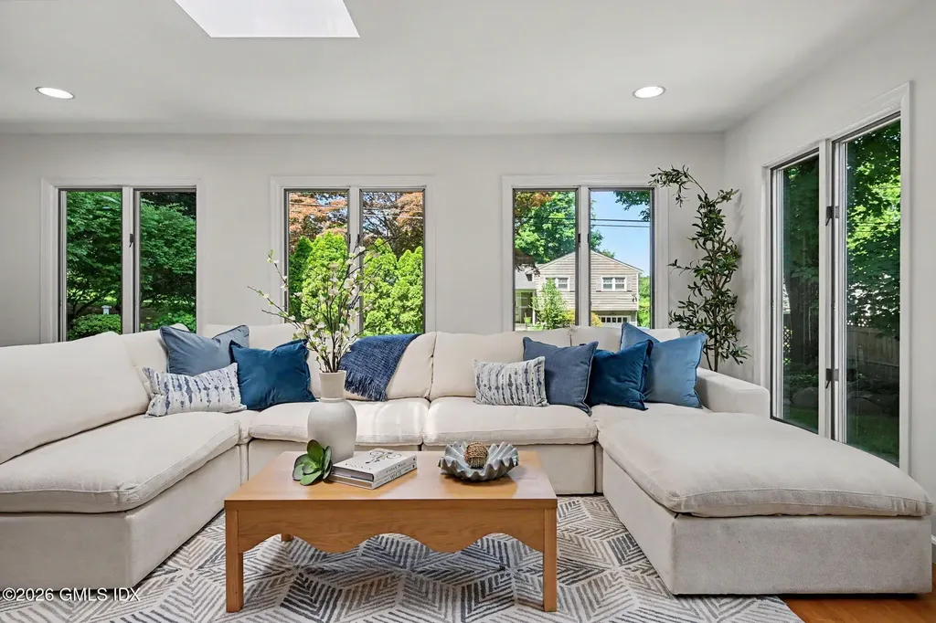 8 Ernel Drive Riverside CT 06878