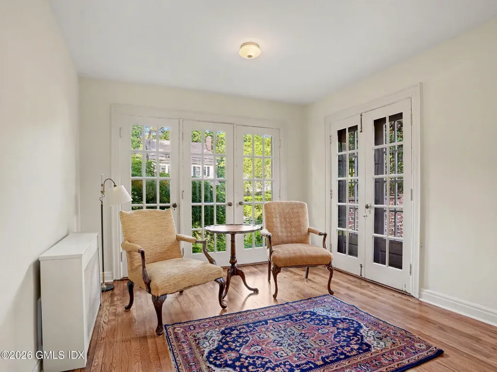 24 Oval Avenue Riverside CT 06878