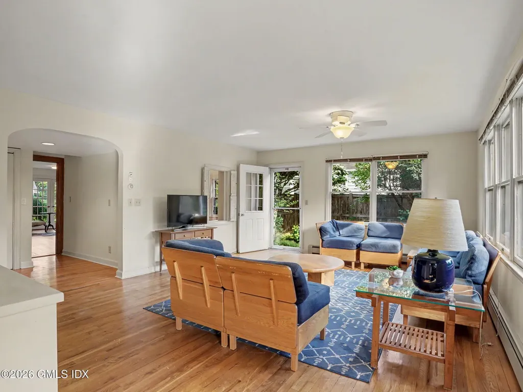 24 Oval Avenue Riverside CT 06878