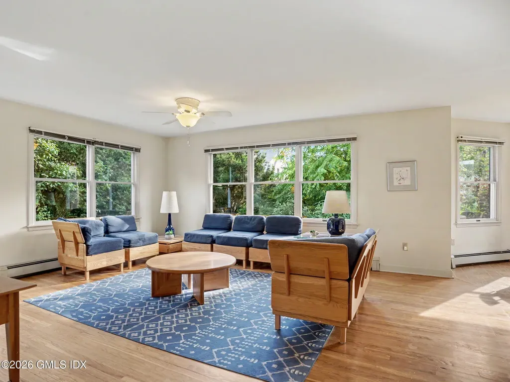 24 Oval Avenue Riverside CT 06878