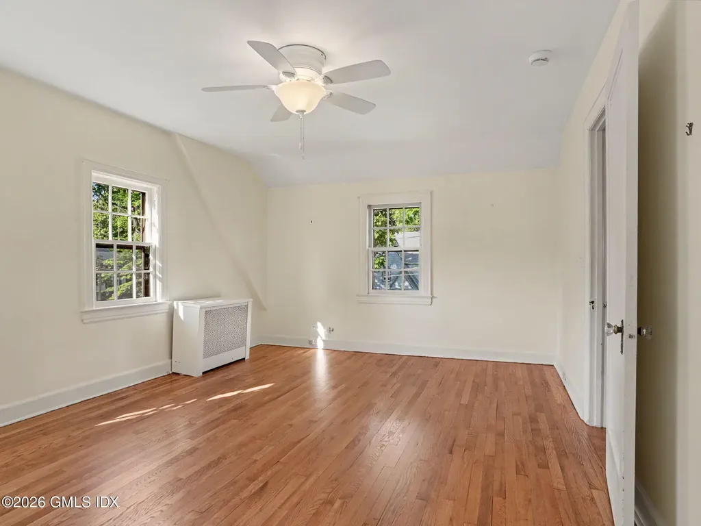 24 Oval Avenue Riverside CT 06878