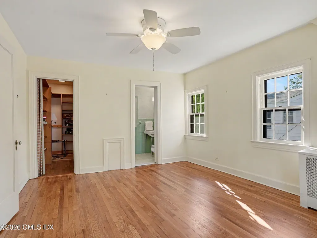 24 Oval Avenue Riverside CT 06878