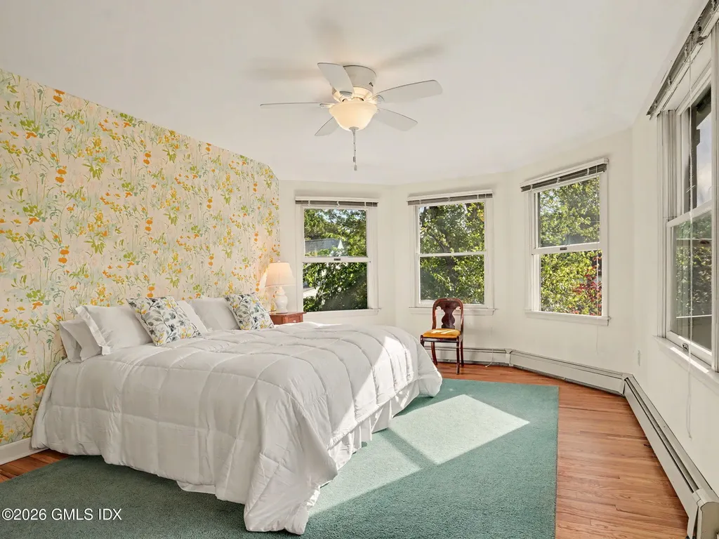 24 Oval Avenue Riverside CT 06878