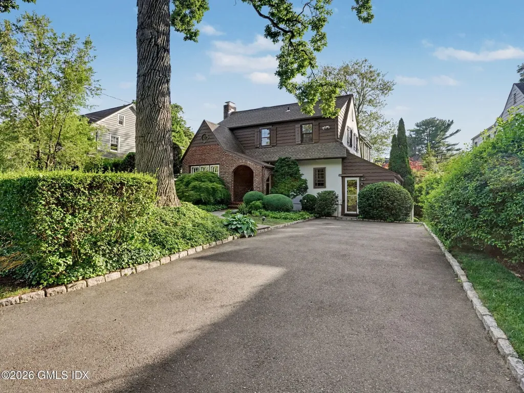 24 Oval Avenue Riverside CT 06878