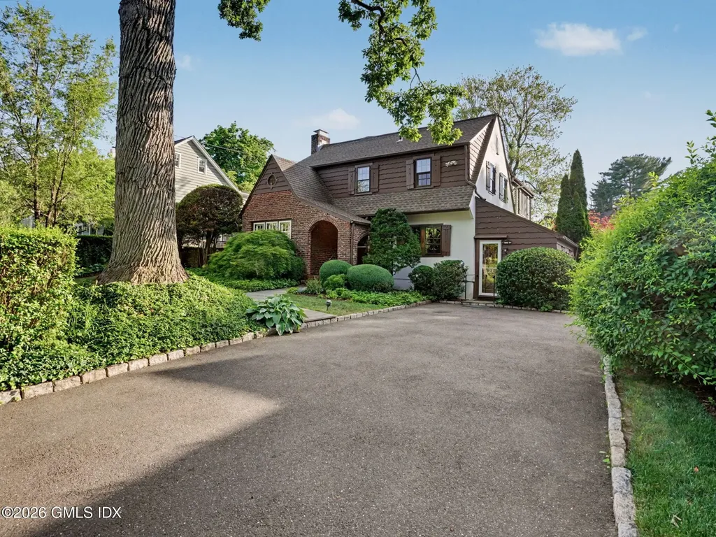 24 Oval Avenue Riverside CT 06878