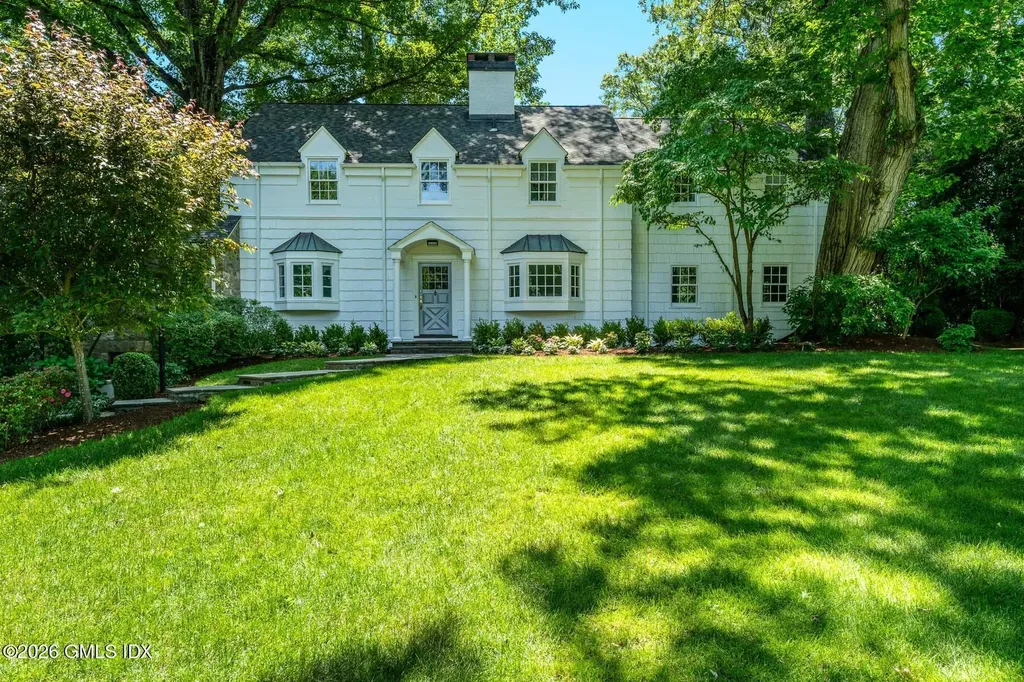 18 Owenoke Way Riverside CT 06878
