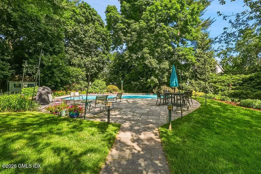 39 Stanwich Road Greenwich CT 06830