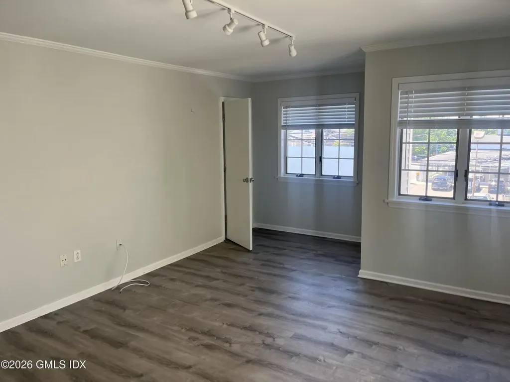 1081 E Putnam Avenue Riverside CT 06878