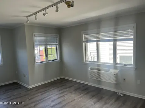 1081 E Putnam Avenue Riverside CT 06878