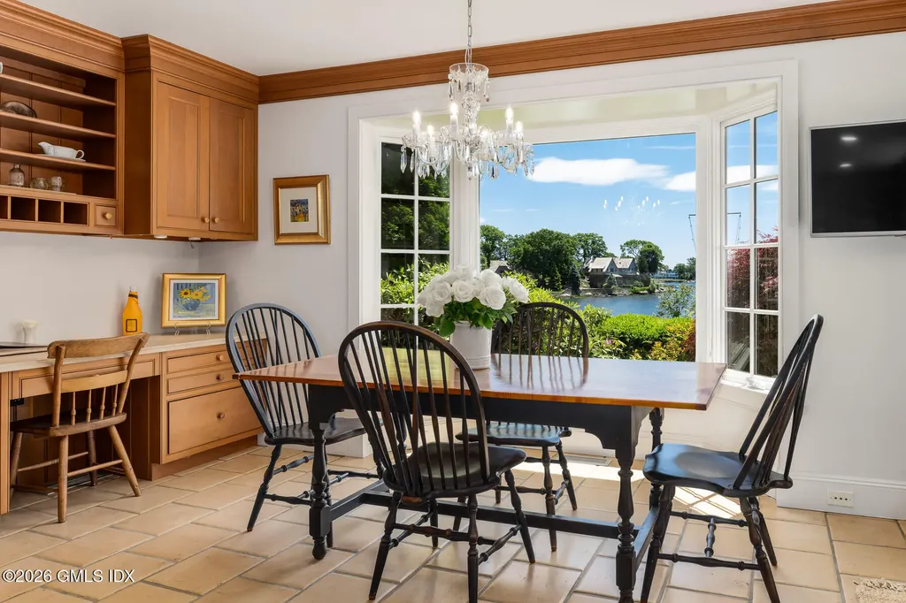 82 Arrowhead Way Darien CT 06820
