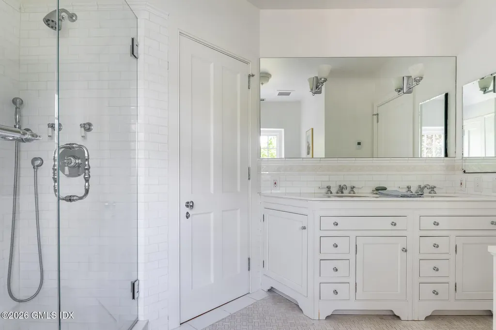 82 Arrowhead Way Darien CT 06820