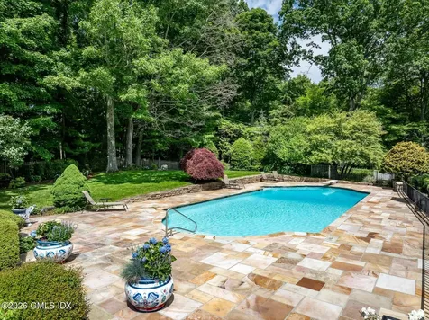 82 Arrowhead Way Darien CT 06820
