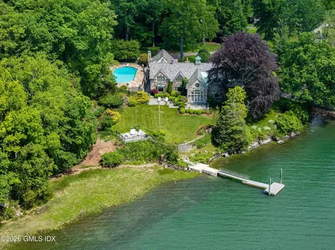 82 Arrowhead Way Darien CT 06820