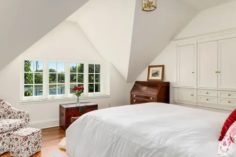 82 Arrowhead Way Darien CT 06820