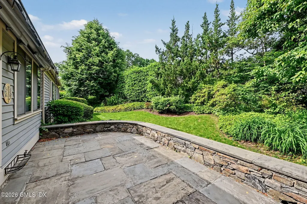 502 W Lyon Farm Drive Greenwich CT 06831