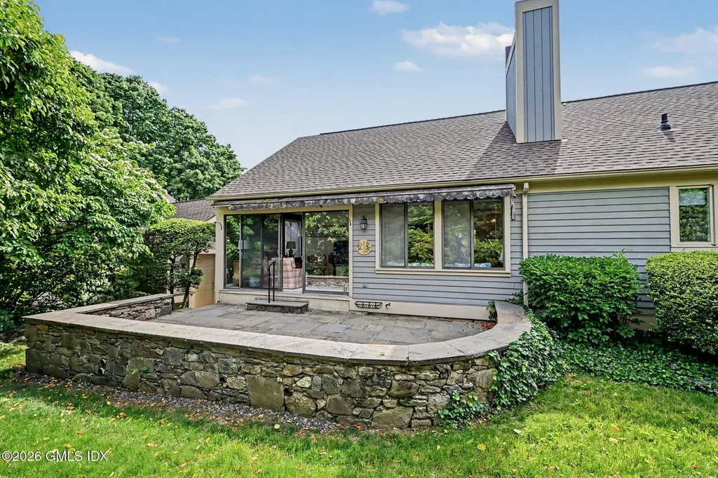502 W Lyon Farm Drive Greenwich CT 06831