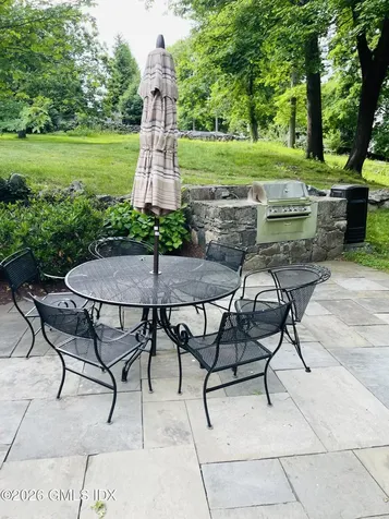 502 W Lyon Farm Drive Greenwich CT 06831