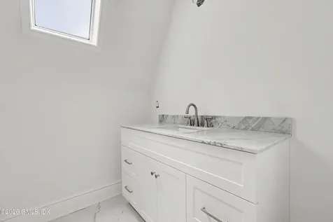 15 Shorelands Place Old Greenwich CT 06870