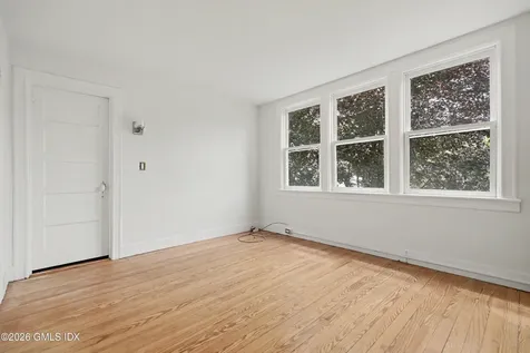 15 Shorelands Place Old Greenwich CT 06870