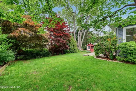 15 Shorelands Place Old Greenwich CT 06870