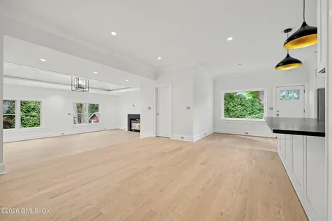 15 Shorelands Place Old Greenwich CT 06870