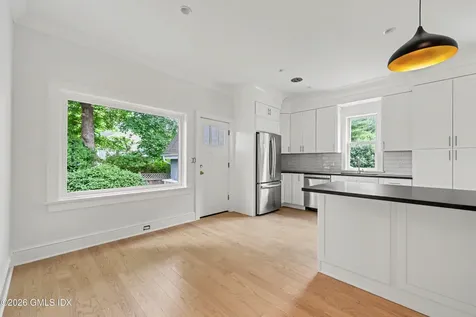 15 Shorelands Place Old Greenwich CT 06870