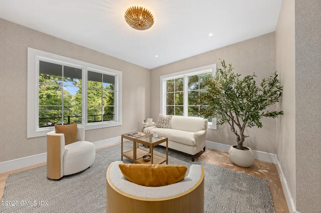20 Old Wagon Road Old Greenwich CT 06870