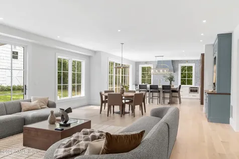 20 Old Wagon Road Old Greenwich CT 06870