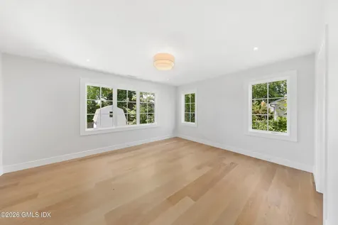 20 Old Wagon Road Old Greenwich CT 06870
