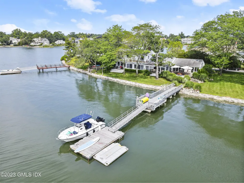 22 Northway Old Greenwich CT 06870