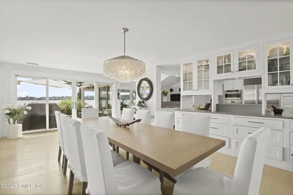 22 Northway Old Greenwich CT 06870