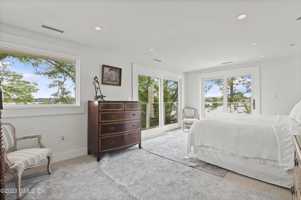22 Northway Old Greenwich CT 06870