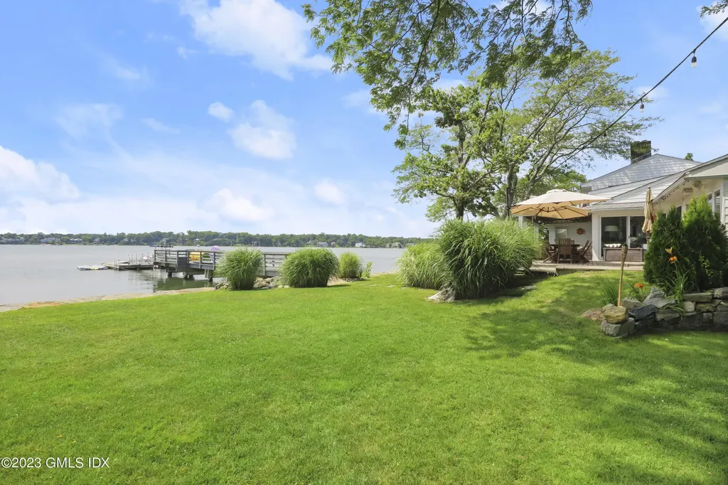 22 Northway Old Greenwich CT 06870