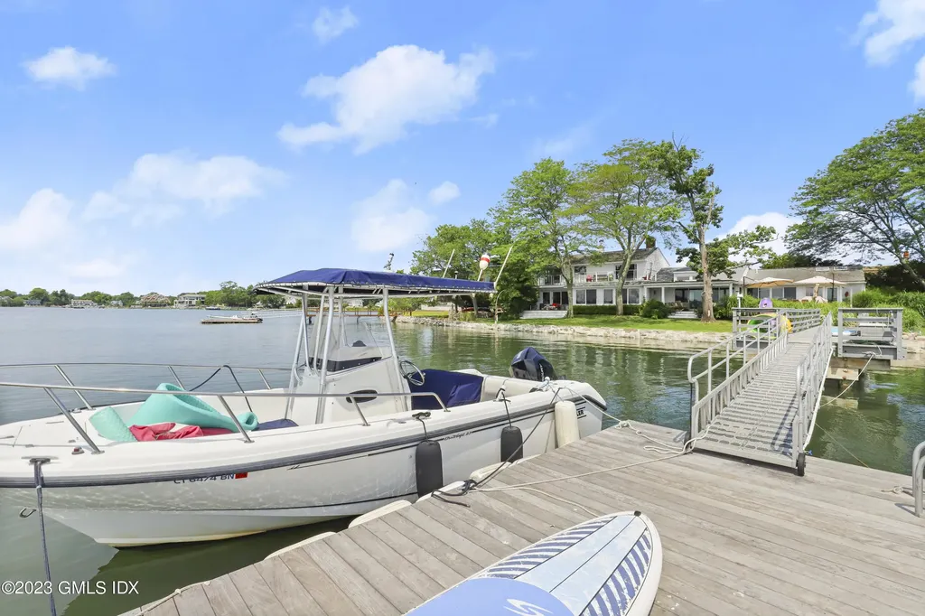 22 Northway Old Greenwich CT 06870