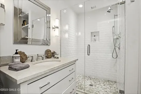 22 Northway Old Greenwich CT 06870