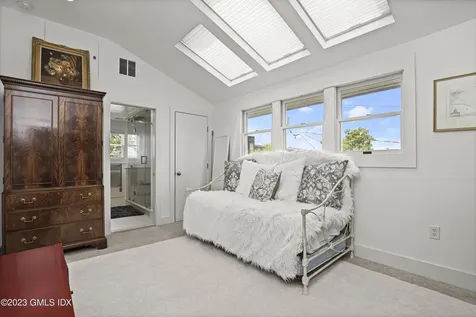22 Northway Old Greenwich CT 06870