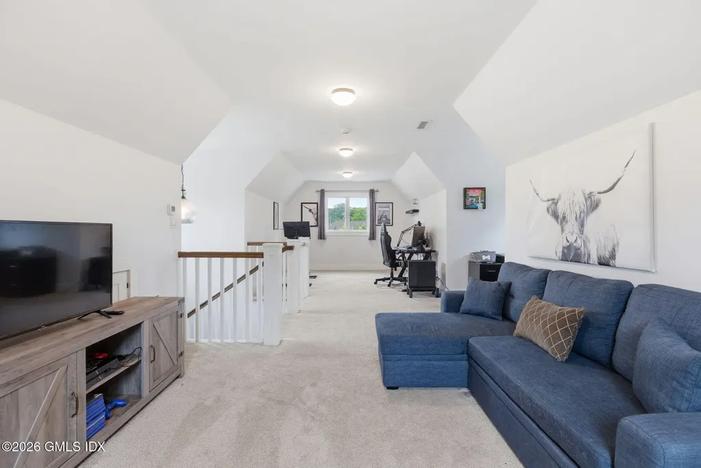 14 Neil Lane Riverside CT 06878