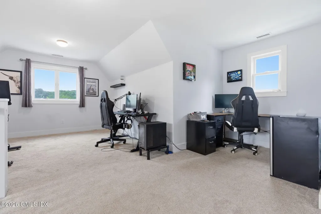 14 Neil Lane Riverside CT 06878